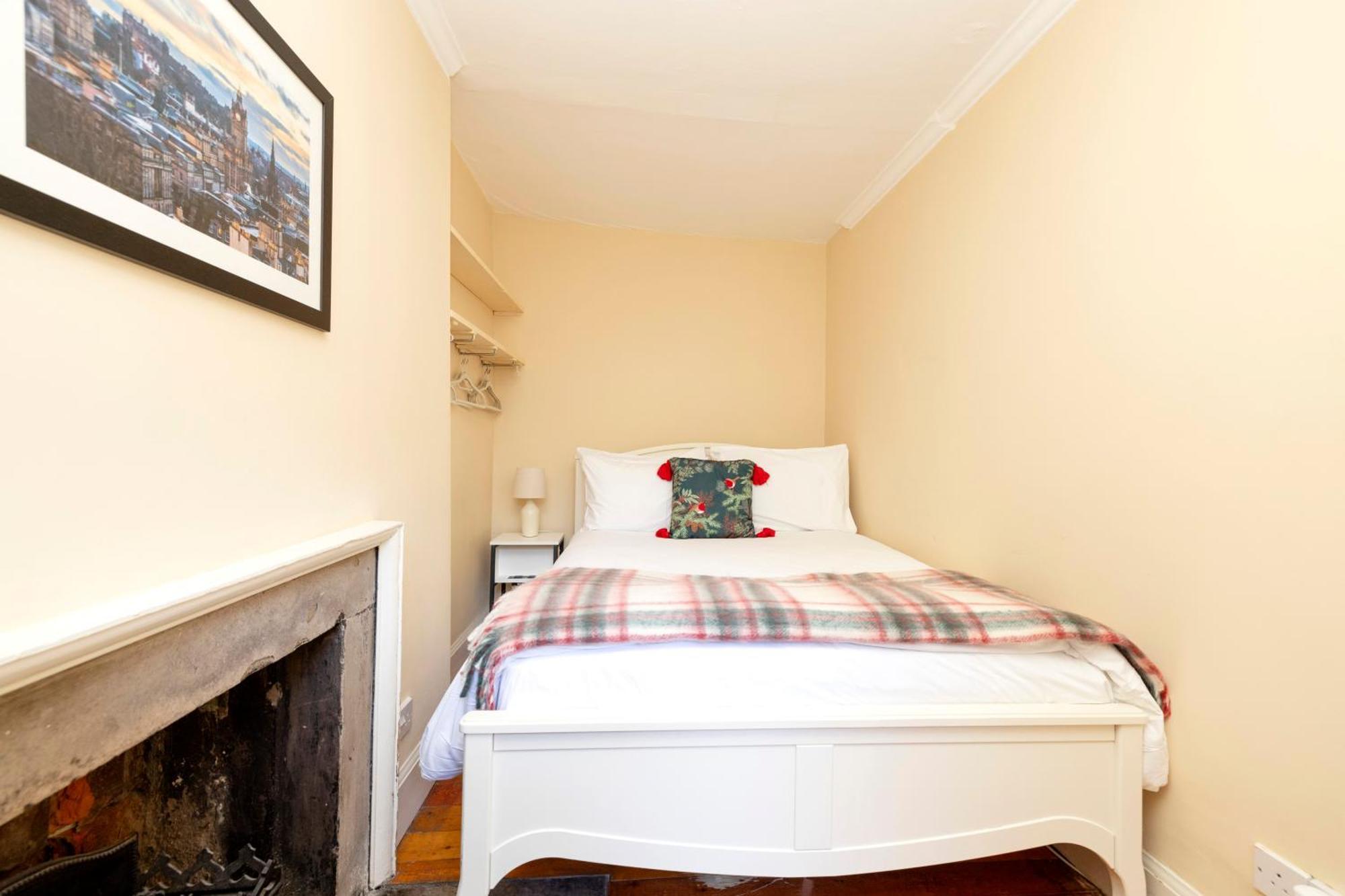 Joivy Beautiful Apartment, Private Garden, Calton Hill Эдинбург Экстерьер фото